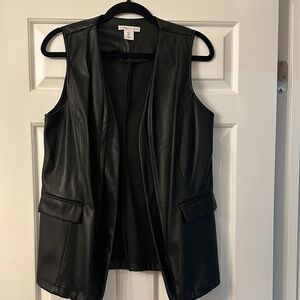 Women's Black Sleeveless Faux leather vest